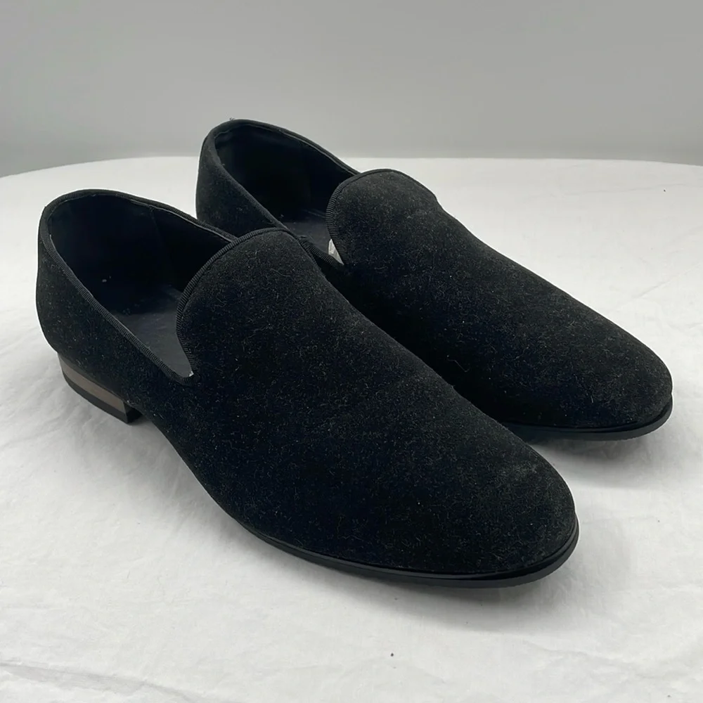 Like NEW! AZAR Black Comfortable Shoes Loafers. Men’s 6.5.